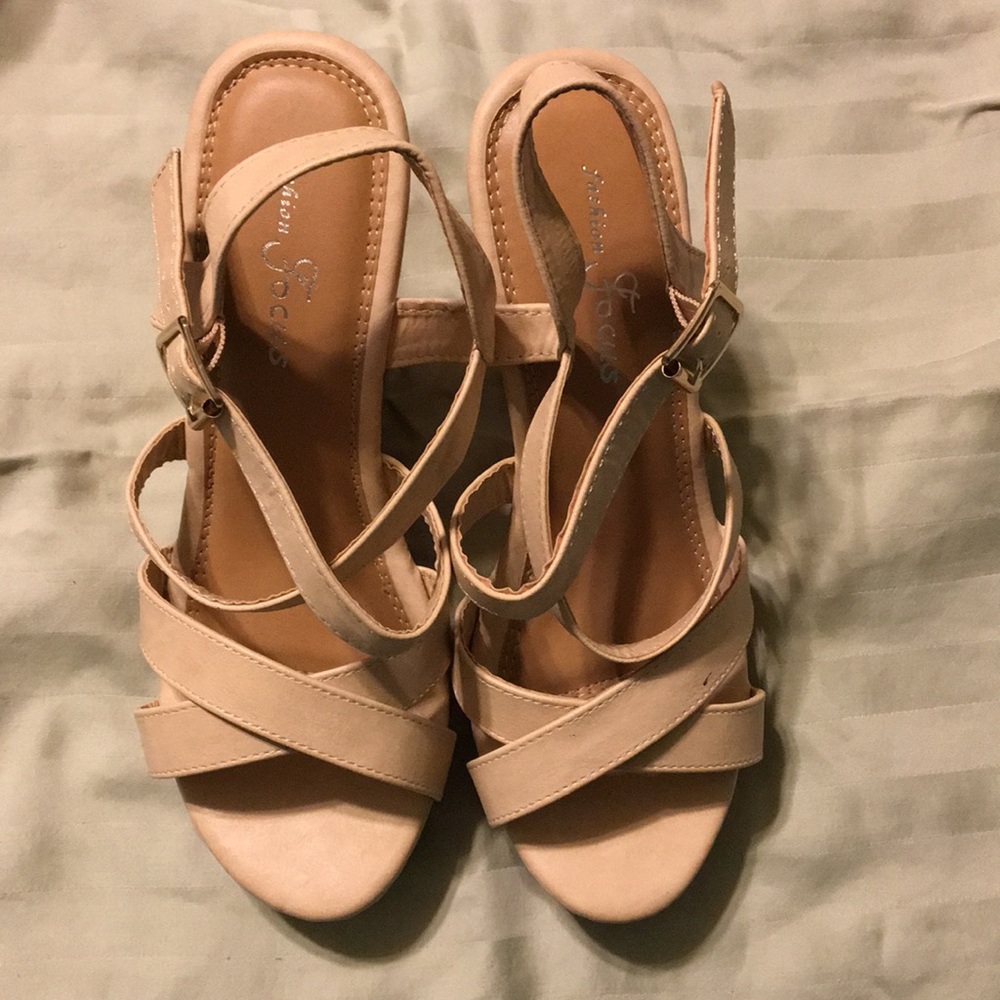 Size 8 Fashion Focus Wedge Sandals